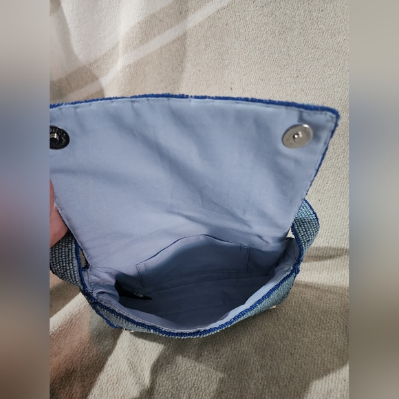 NWT Handcrafted In India Light Blue Sardine Pattern Shoulder Purse w/ Navy Trim - Picture 6 of 6